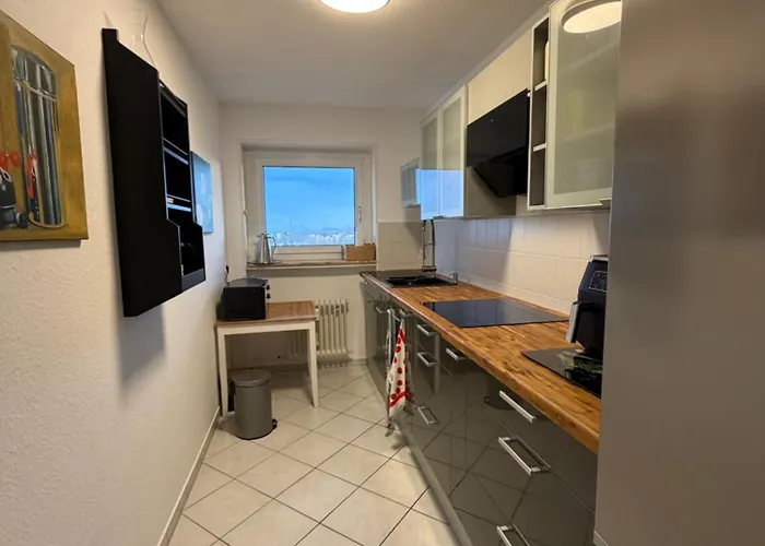 Beautiful With Skyline Views 70qm *